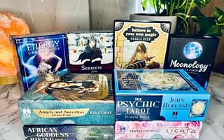 How many types of tarot/oracle decks are there? What are some popular ones?